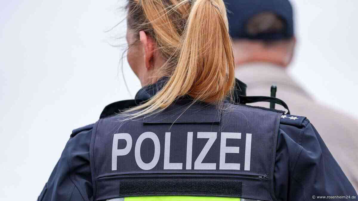Frau (32) tritt Beamtem in München ins Gesicht – Polizist muss Dienst abbrechen