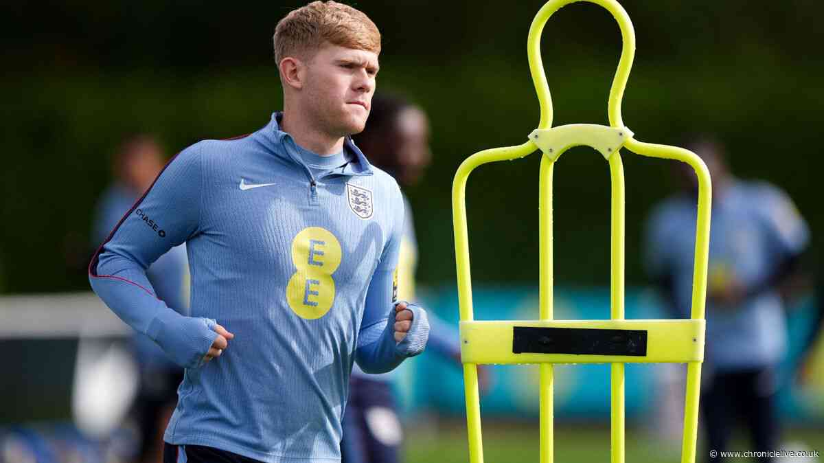 Lewis Hall issues fitness update as Newcastle United pair set to go head to head