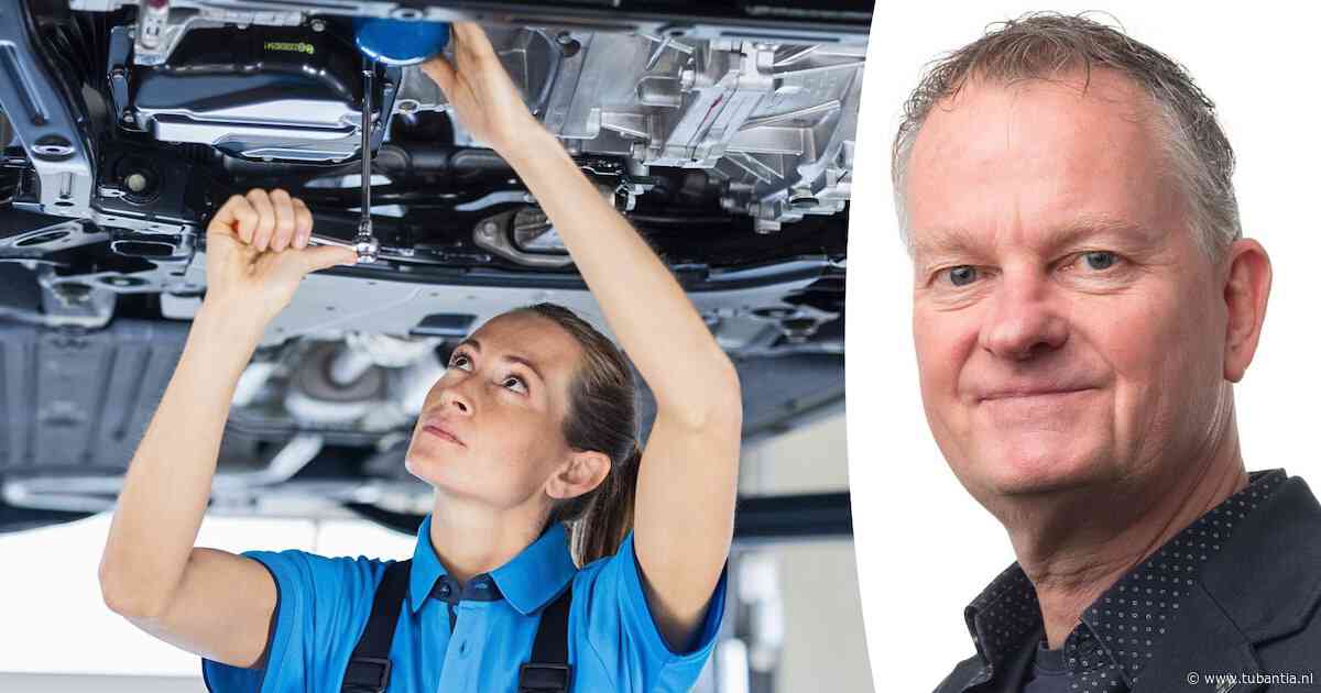 Krijg ik alleen fabrieksgarantie als ik mijn auto bij de dealer laat onderhouden?