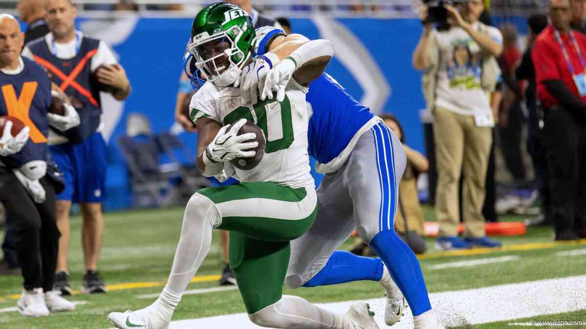 Sources: Jets RB Hall considered week-to-week with quad injury