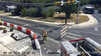 Gas line break closes Austin road