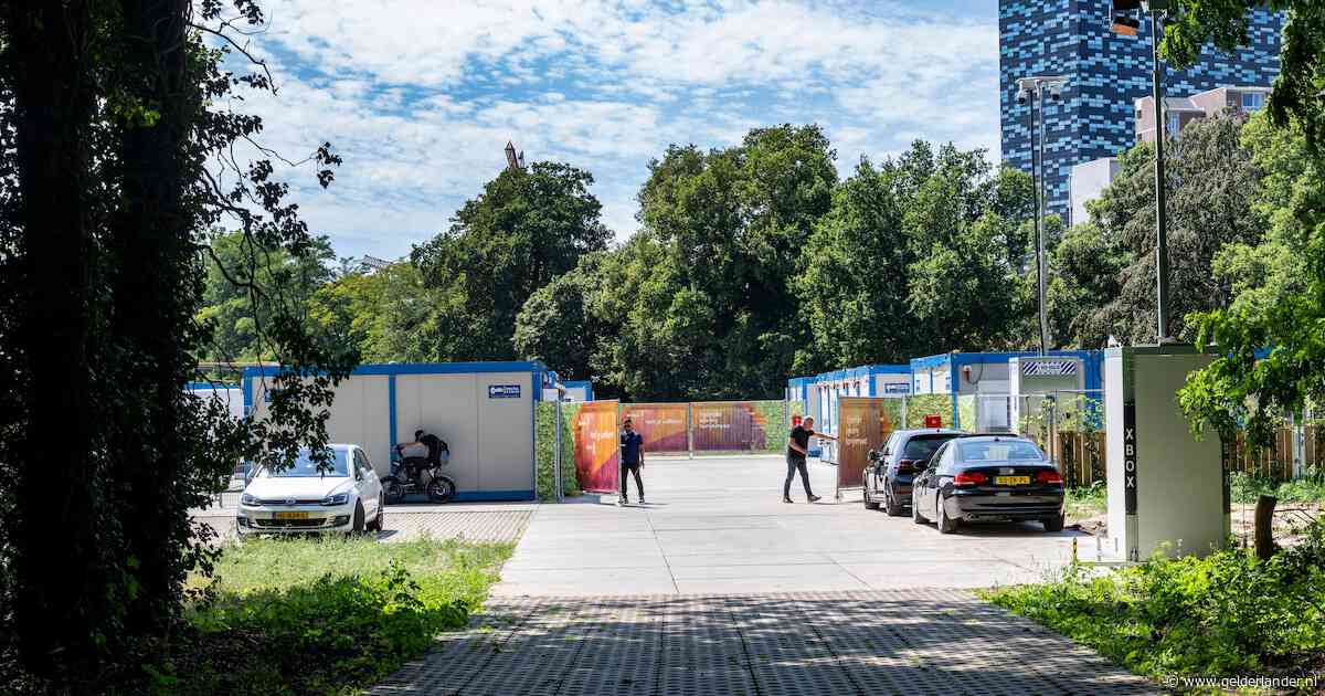 Nijmegen huurt op twee plekken beveiligers in door overlast daklozen en personeelstekort