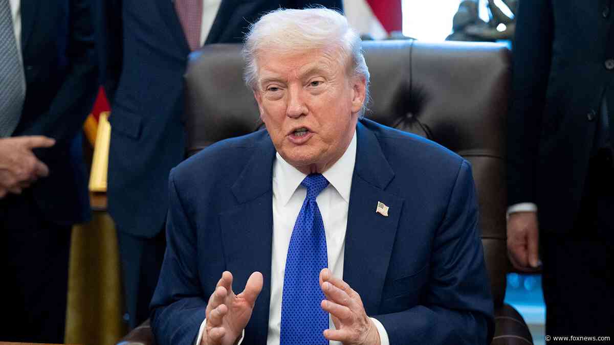 President Trump announces new $15 billion steel plant to be built in Iowa