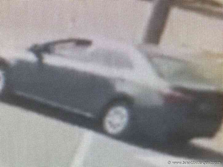 Police seeking driver in hit-and-run after pedestrian in wheelchair struck in Brantford