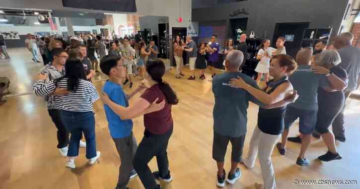 SALSAtlanta teaches city to dance casino, building community along the way