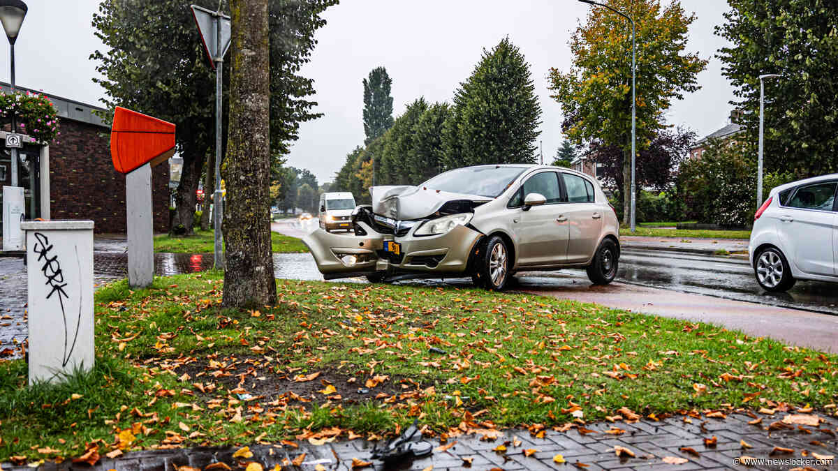 Tiener zonder rijbewijs pakt auto van ouders: stiekem ritje eindigt in ravage
