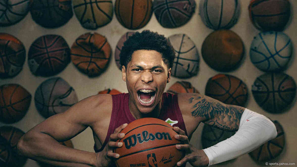‘He’s a dog, ’ Rookie Meleek Thomas was the star of Cavs Media Day