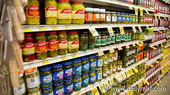 Pickled peppers sold at major grocery stores recalled after video shows 'dead mouse' in jar