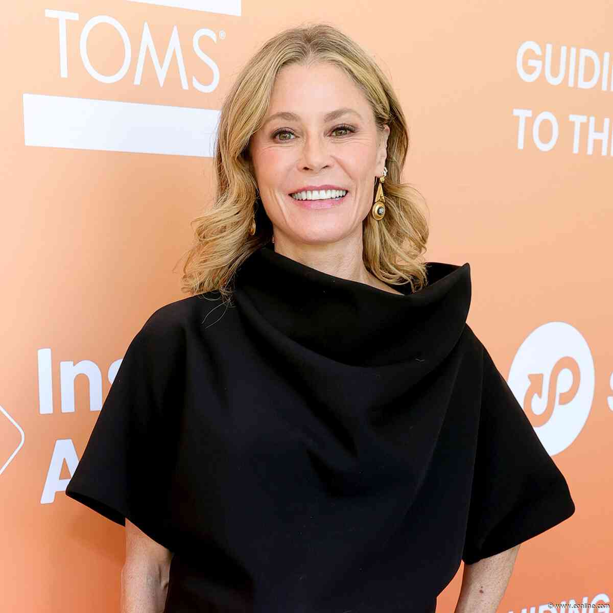Julie Bowen Gives Rare Update on Dating Life, "Lovely" New Boyfriend
