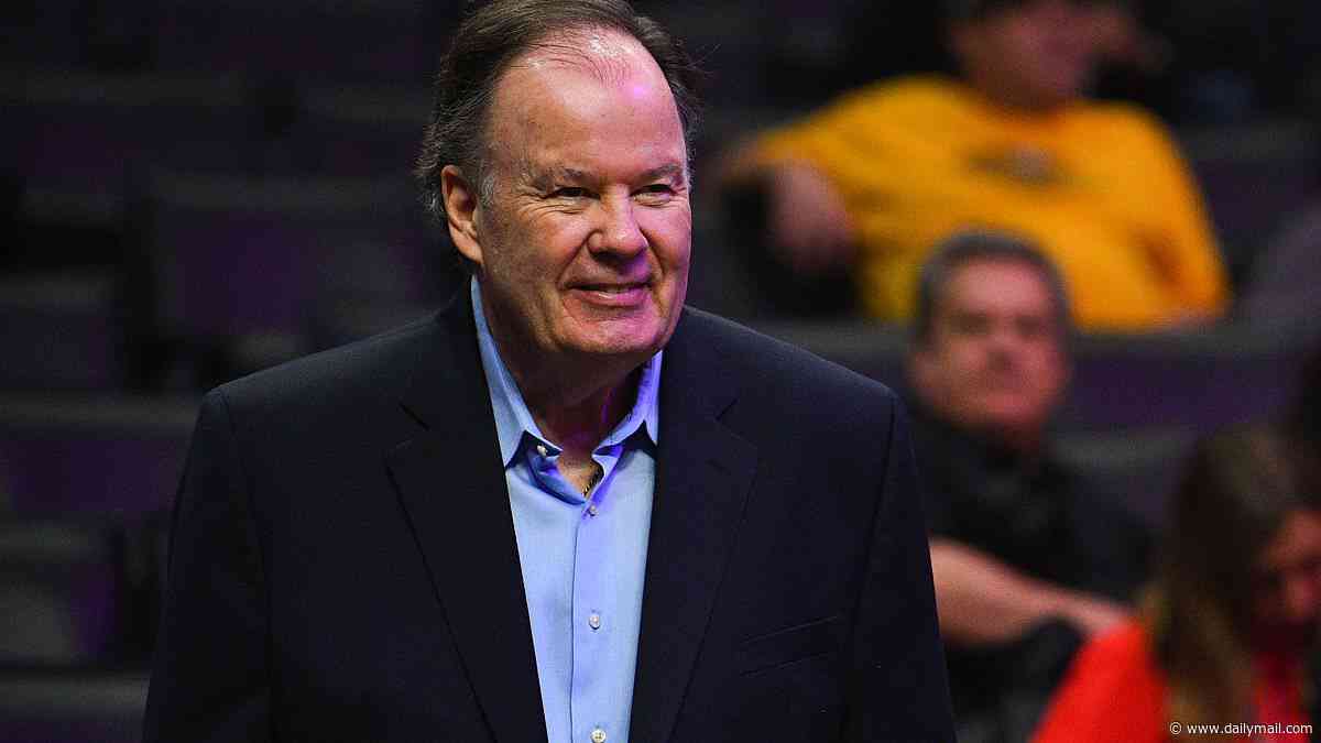 Saved by the Bell star Dennis Haskins who played iconic Principal Belding dead at 75