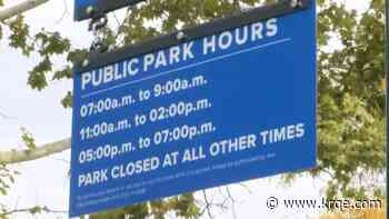 City of Albuquerque closes Robinson Park for hours during day, driving out the homeless