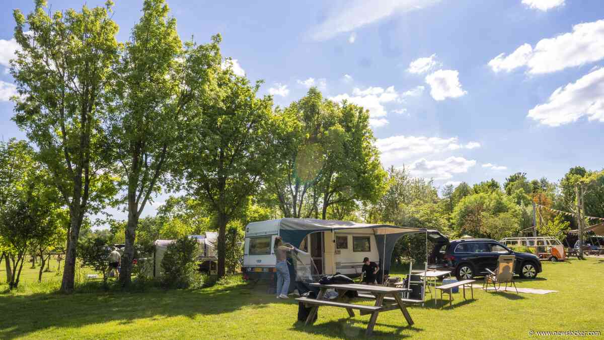 Extreme zomerhitte jaagt Europese vakantieganger richting koele Nederlandse kampeerbestemmingen: campings stevenen af op recordjaar