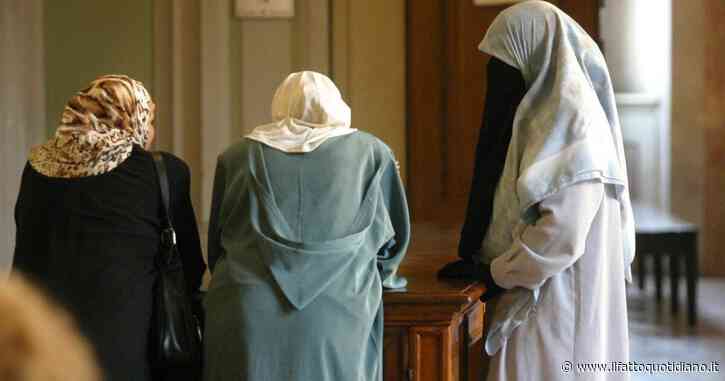 Velo islamico, perché la sinistra fa così fatica a parlarne? C’è una grande rimozione