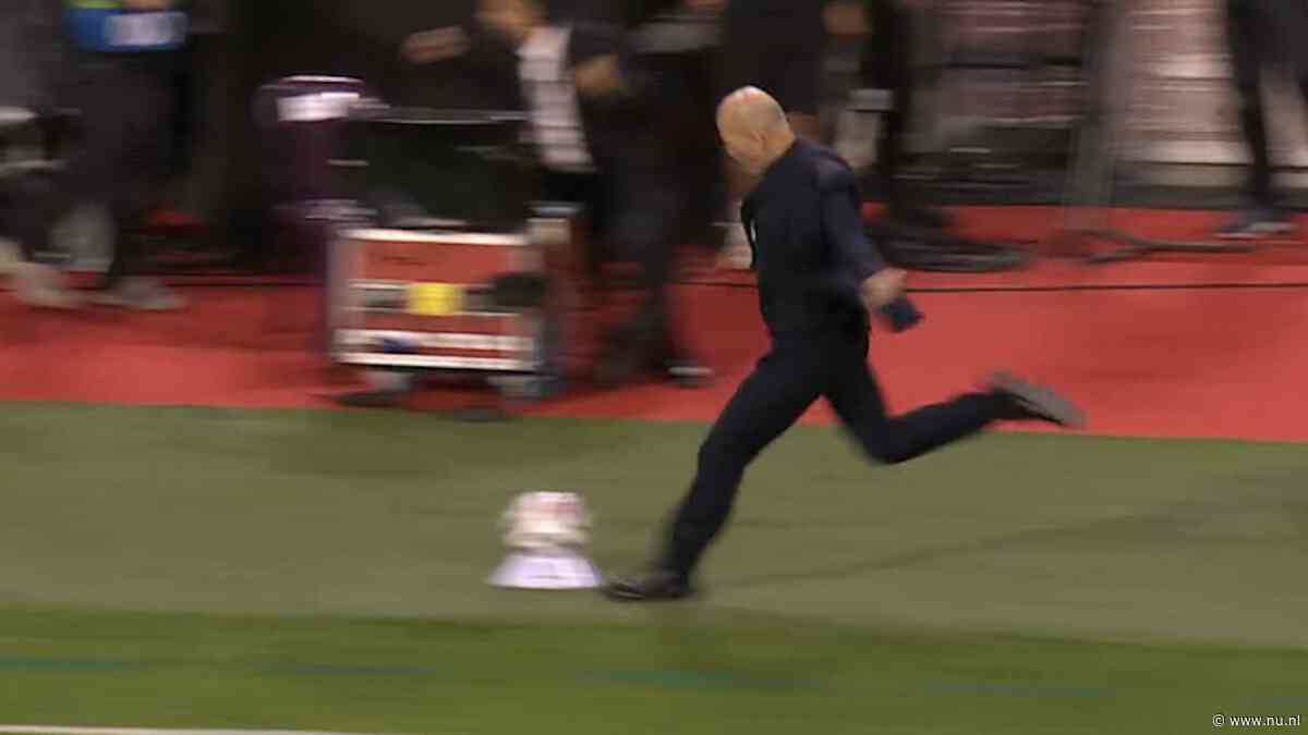 Uitzinnige Zidane verklaart 'belachelijke' viering, Van Bommel tevreden na verlies