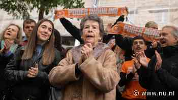 Vrouw (87) mag toch in huis in Madrid blijven wonen na massademonstraties