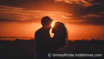 Quote on love by Franklin P. Jones: “Love doesn’t make the world go round. Love is what makes the ride worthwhile;” why having the right person beside you can make life’s journey more meaningful
