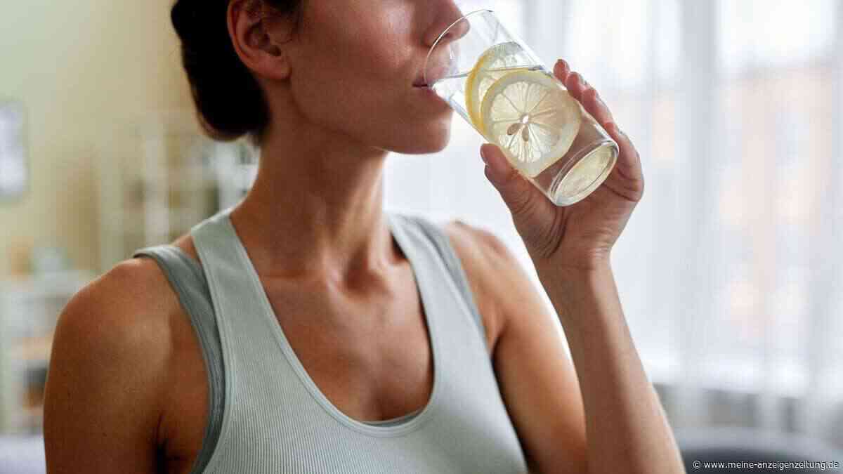 Haut, Immunsystem und Verdauung: Darum ist Zitronenwasser so gesund