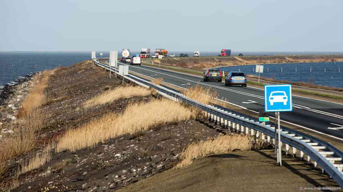 Houtribdijk mogelijk jaren dicht voor zwaar verkeer
