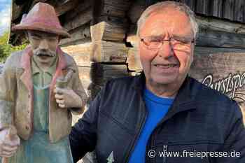 Waldszenen in Holz: Künstler aus dem Vogtland schnitzt in jeder freien Minute