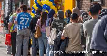 Fans flock to opening of new Coventry city centre restaurant as giveaways 'gone in minutes'