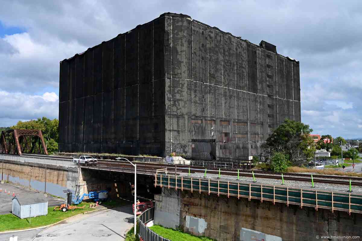 Churchill: A big eyesore crosses the river to add to another