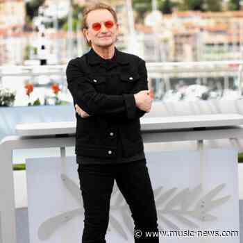 Bono feared he'd 'look like a stalker' telling Rosal&iacute;a she inspired a U2 song