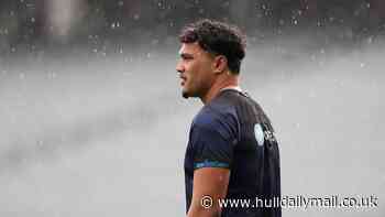 Hull KR make first signing of Nathan Cayless era as competition's 'best centre' joins