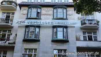 „AfD verbieten“: Transparent an bekanntem Eppendorfer Altbau sorgt für Aufsehen