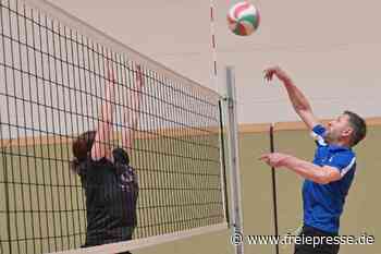 Freizeitturnier im Volleyball mit eintrittswürdigen Ballwechseln