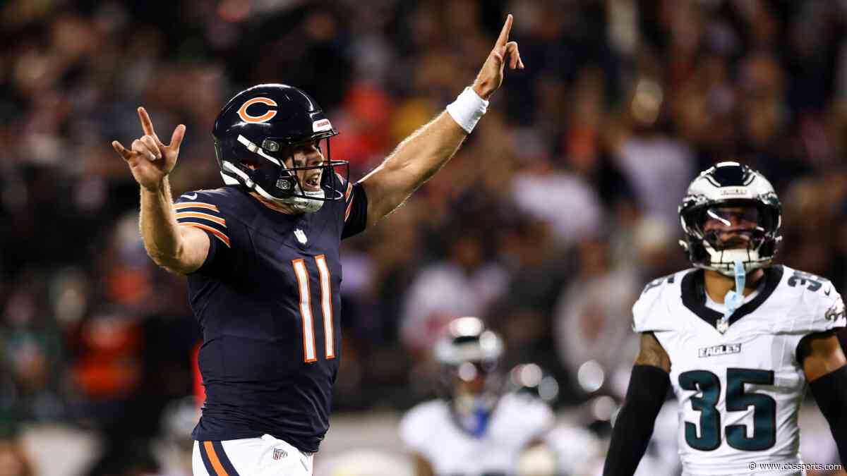 Case Keenum, Bears score 'MNF' win over Eagles; MLB Wild Card preview; WNBA awards top rookie