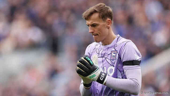 'One of the highlights of my career so far' - Walton extends stay