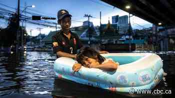Heavy rains in Thailand kill 23, cause airport chaos