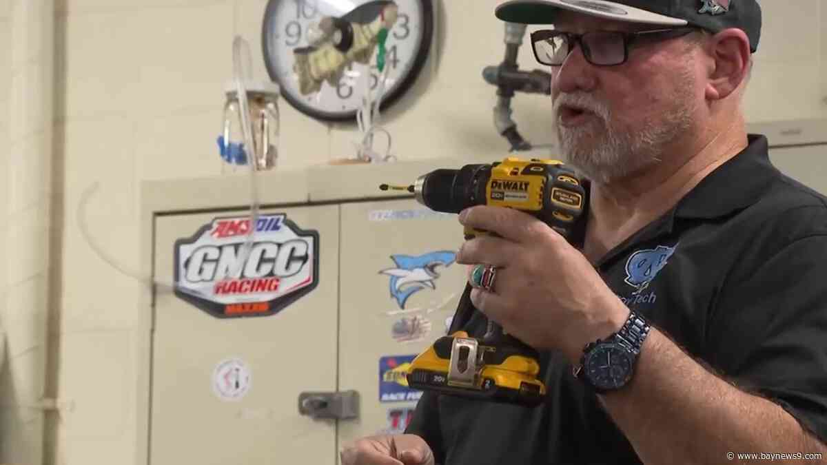 A+ Teacher helps students learn about energy and becoming an electrician