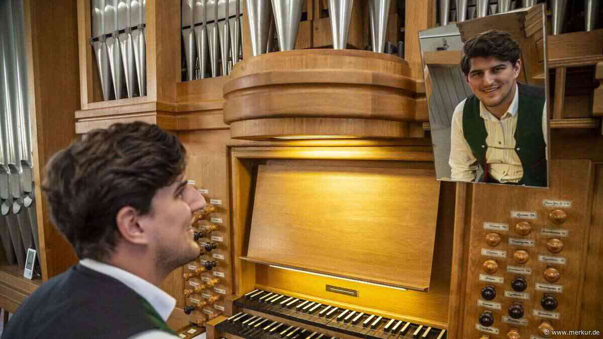 Poinger Kirchenmusiker wechselt nach Erding – und bekommt ein Trikot