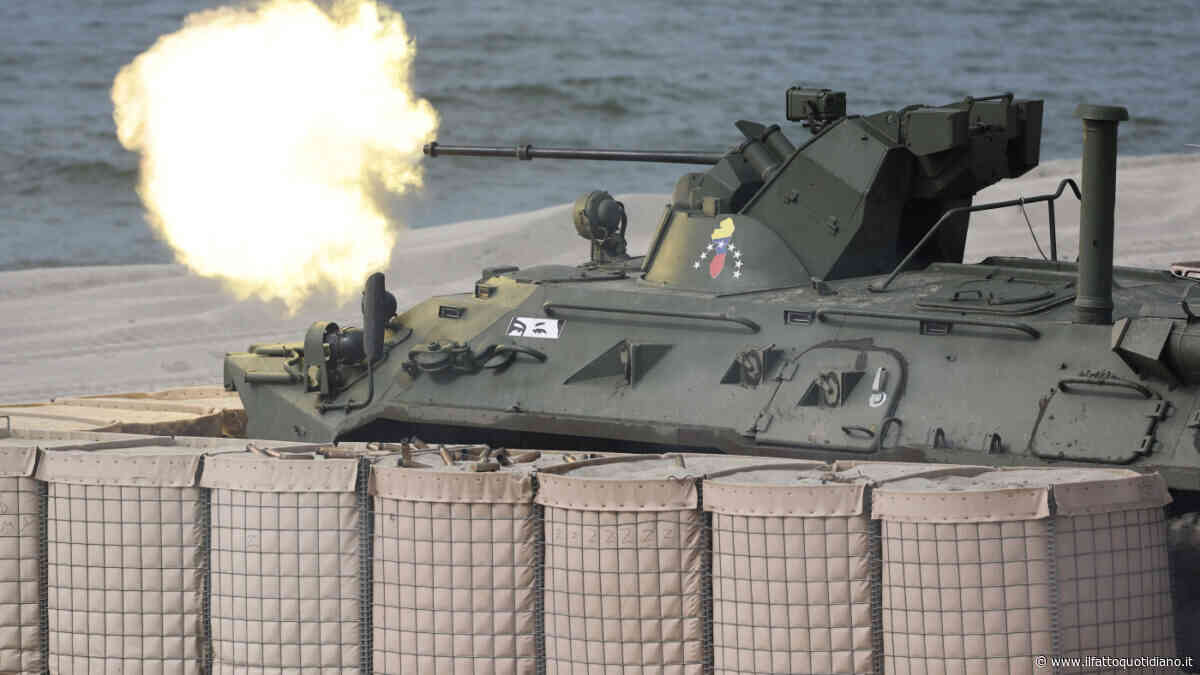 La Russia scrive alla Nato: “Basta con le provocazioni su Kaliningrad. Siamo pronti a usare tutto il nostro arsenale per difenderla”