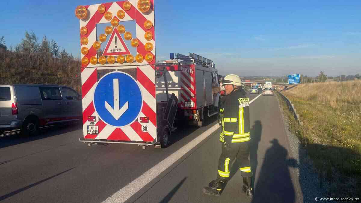 Unfall auf der A94 bei Obertaufkirchen führt zu Stau und Verkehrsbehinderungen