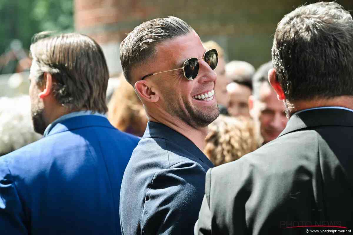 Ex-Ajacied worstelt met aandacht van vrouwelijke fans: 'Gaat soms te ver'