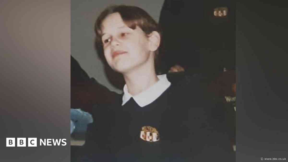 Booker Prize nominee praises his school teachers
