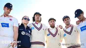 Somerset lament lack of ruthlessness in title fight