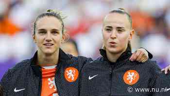 Oranjevrouwen missen belangrijk vijftal voor play-offs om WK-ticket, Roord terug