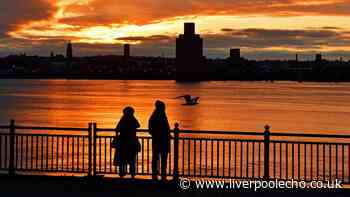 Met Office issues verdict on 27C heat surge in October weather update