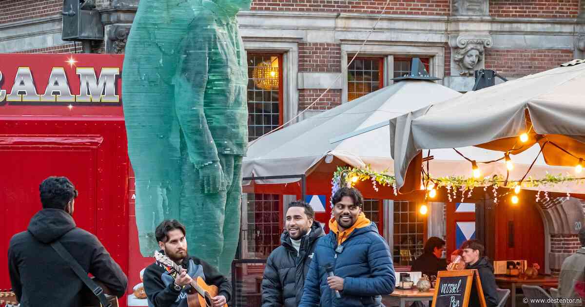Straatpredikers maken horecamedewerksters uit voor ‘hoer’, Zwolle stuurt meer boa’s naar centrum
