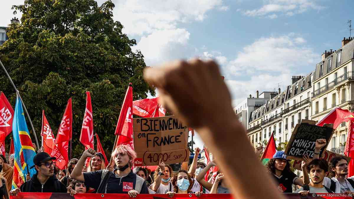 Schüler und Beamte protestieren gegen Sparkurs in Frankreich