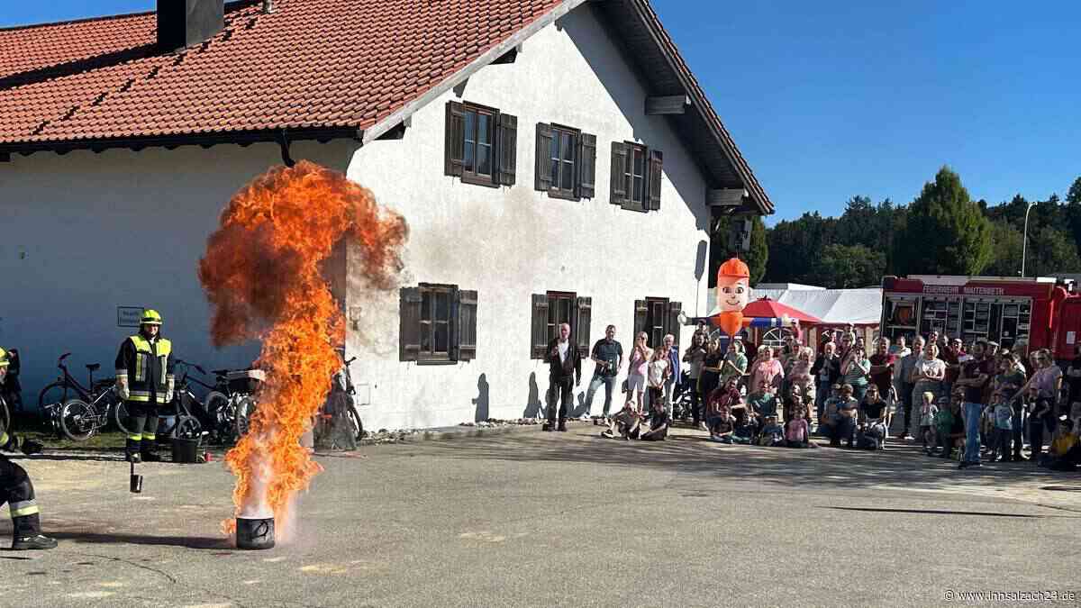 Feuerwehr Maitenbeth begeistert mit Fettbrand-Demo und Gästen aus Südtirol
