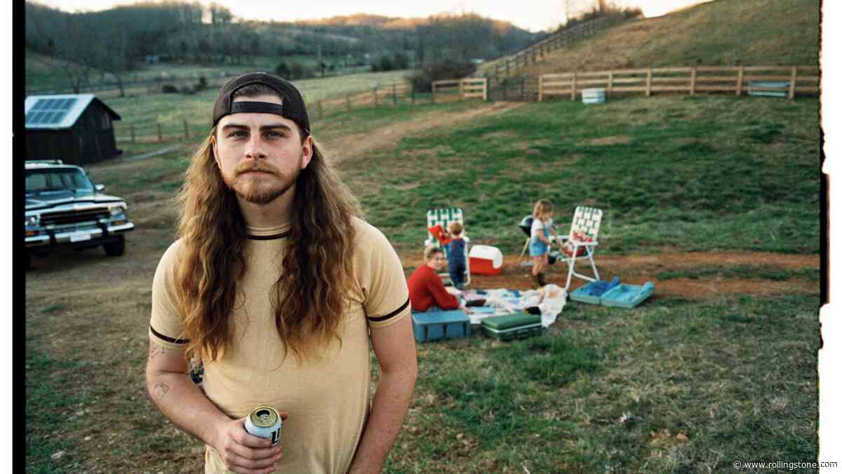Trey Pendley Wants to Invite You to His Country Boy Friday Night