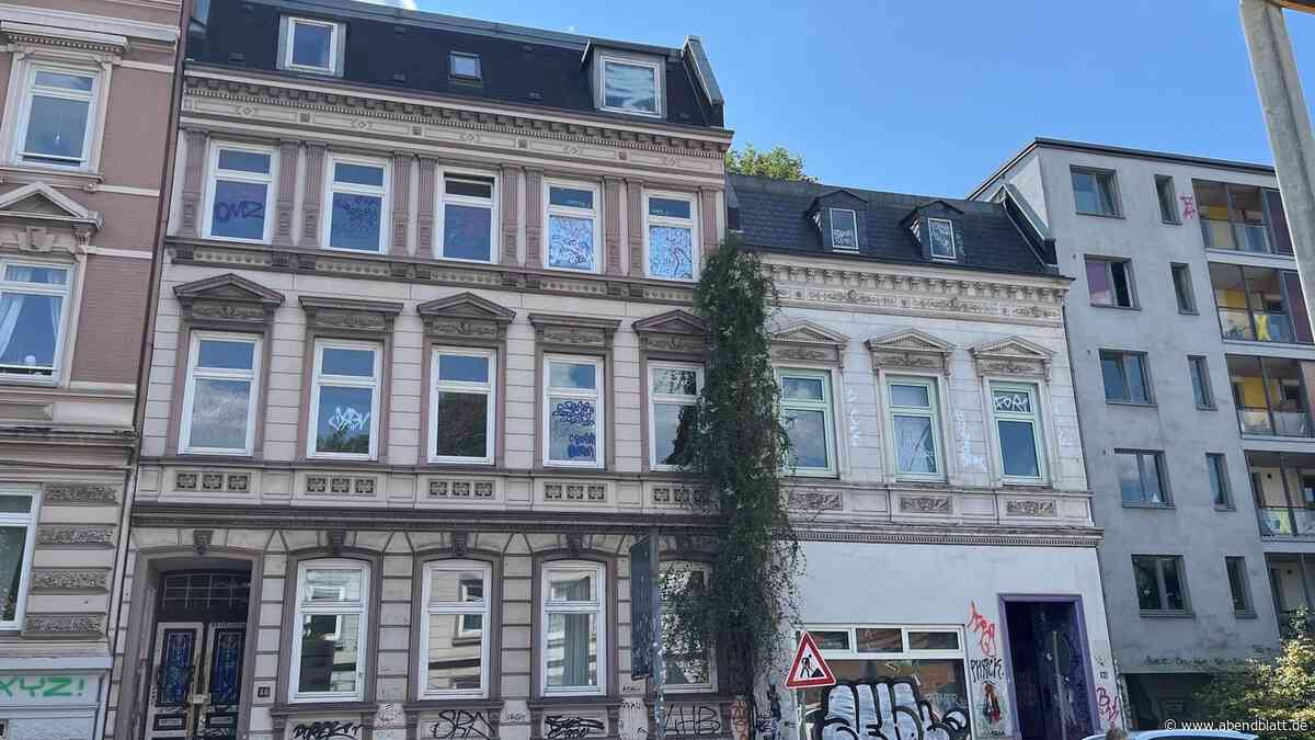 Haus an der Stresemannstraße gerät in Brand – Mann erleidet Rauchvergiftung
