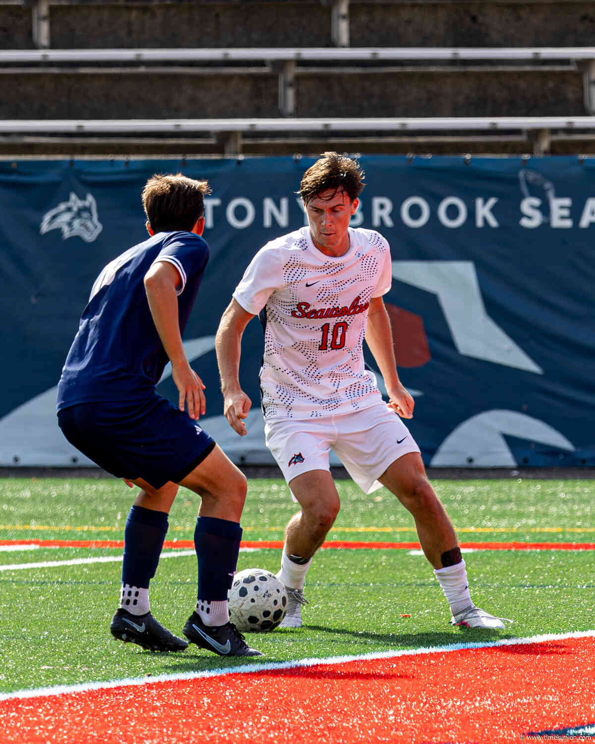Saratoga's Farr scoring big goals for Stony Brook men's soccer