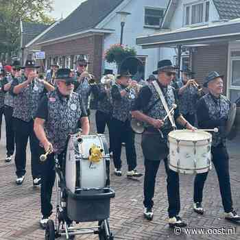 Teckels, boeren en vogelspotters kleuren de Bathmense kermis