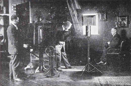 The Rise and Fall of the Mall Portrait Studio