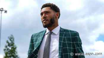 Hurricanes, Panthers lead best NHL fashion from opening night arrivals